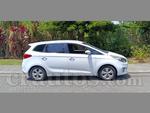 2016 Kia Carens