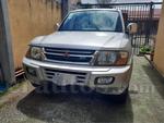 Mitsubishi Montero 2001