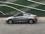 2014 Hyundai Accent Blue